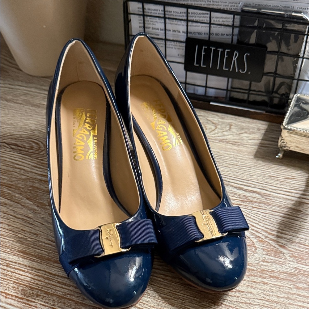 Salvatore Ferragamo Navy Patent Vara Bow Pumps